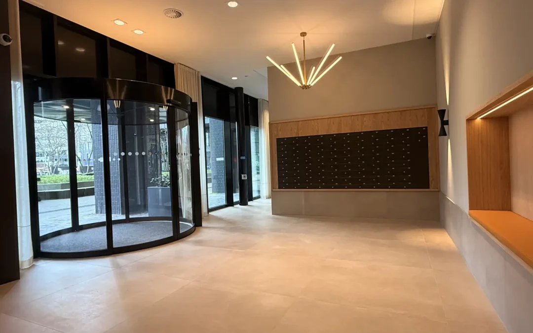 Thuis komen in stijl: de vernieuwde lobby van Résidence Symphony